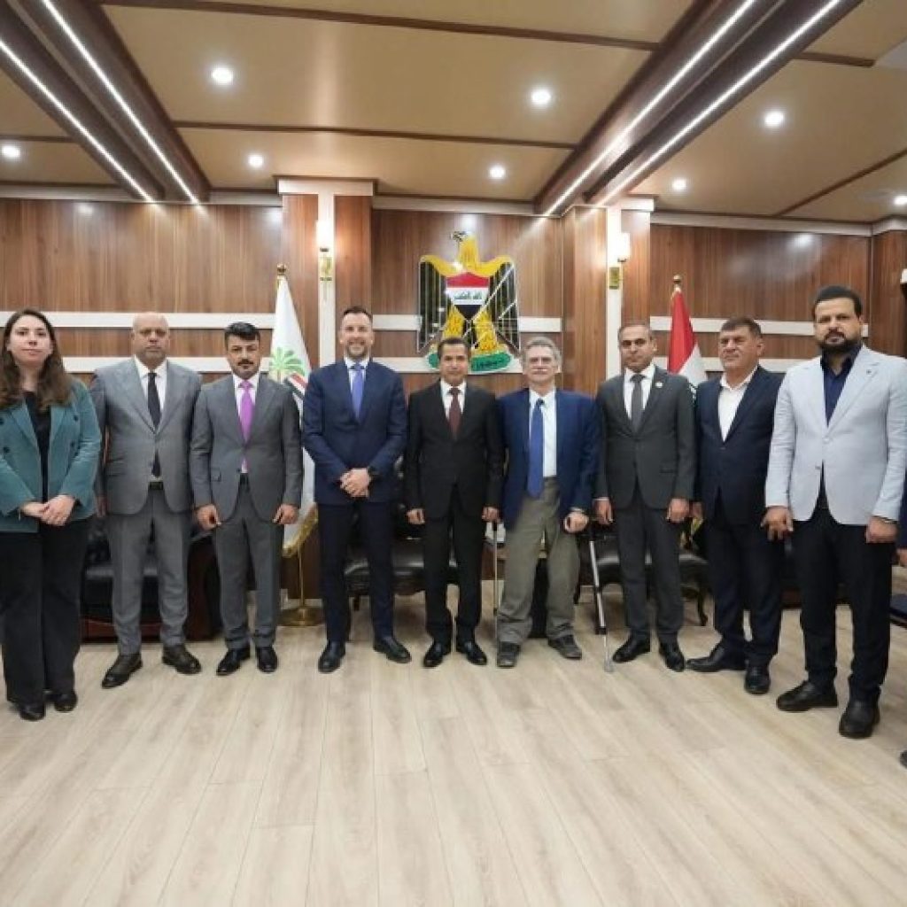 مساعد رئيس جامعة ذي قار للشؤون العلمية يؤكد دور الجامعة في توسيع الشراكة الأثرية مع الجانب الإيطالي