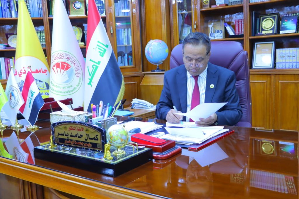 رئيس جامعة ذي قار يلتقي المواطنين ويؤكد متابعة مطالبهم وفق الأطر القانونية