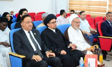 رئيس جامعة ذي قار يحضر جانبًا من مناقشة أطروحة دكتوراه في